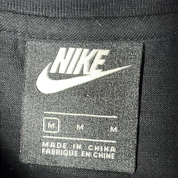 NIKE SPORTSWEAR WORLD TOUR LONG SLEEVE SHIRT SIZE MEDIUM - Picture 5 of 12